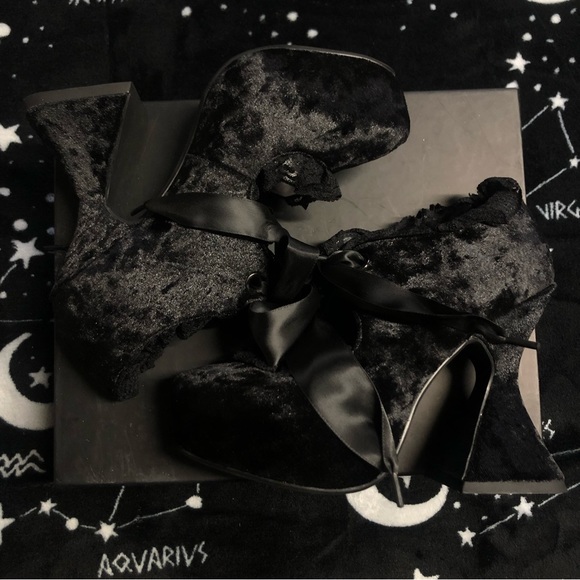 Killstar Daemon Mind Heels - Picture 2 of 5